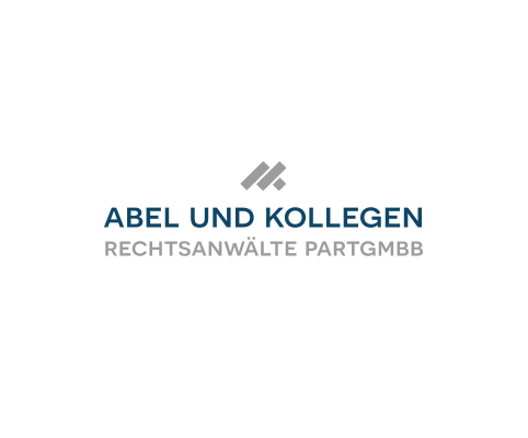 Das Logo besteht aus dem blauen Schriftzug Abel und Kollegen und dem grauen Rechtsanwälte PartGmbB. Darüber liegt eine Grafik mit drei Rechtecken schräg angeordnet.